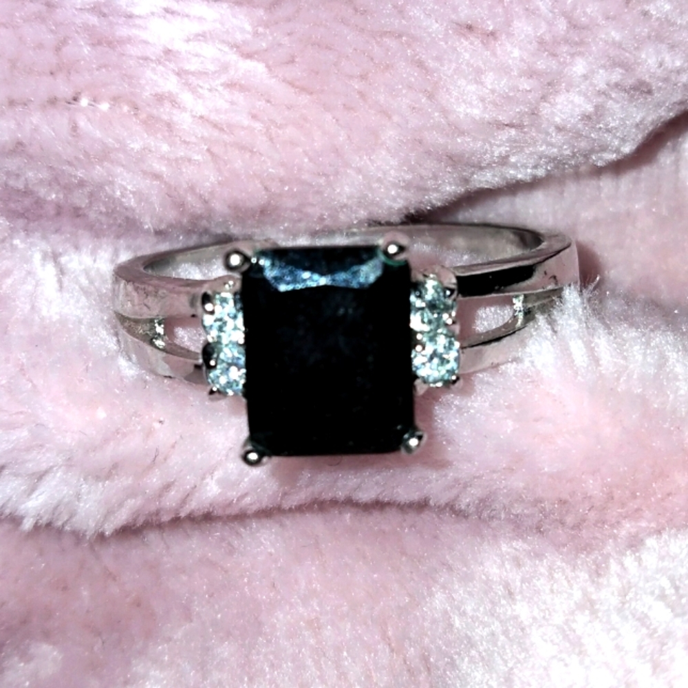 Onix silver ring.